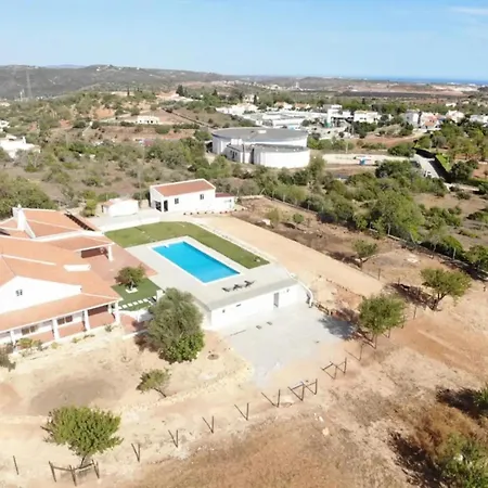 Dom wakacyjny Monte Do Pataco *