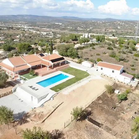 別荘 Monte Do Pataco *